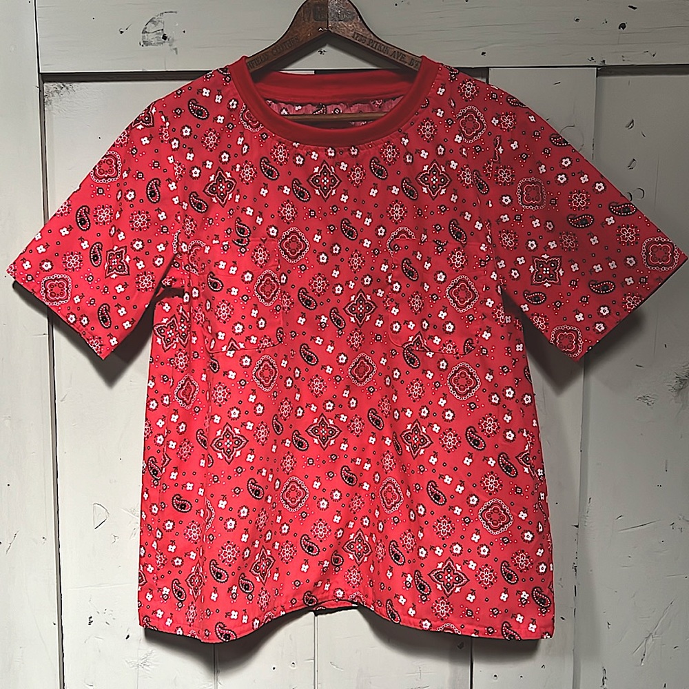 Vintage handkerchief western paisley flower pattern top w/ pockets